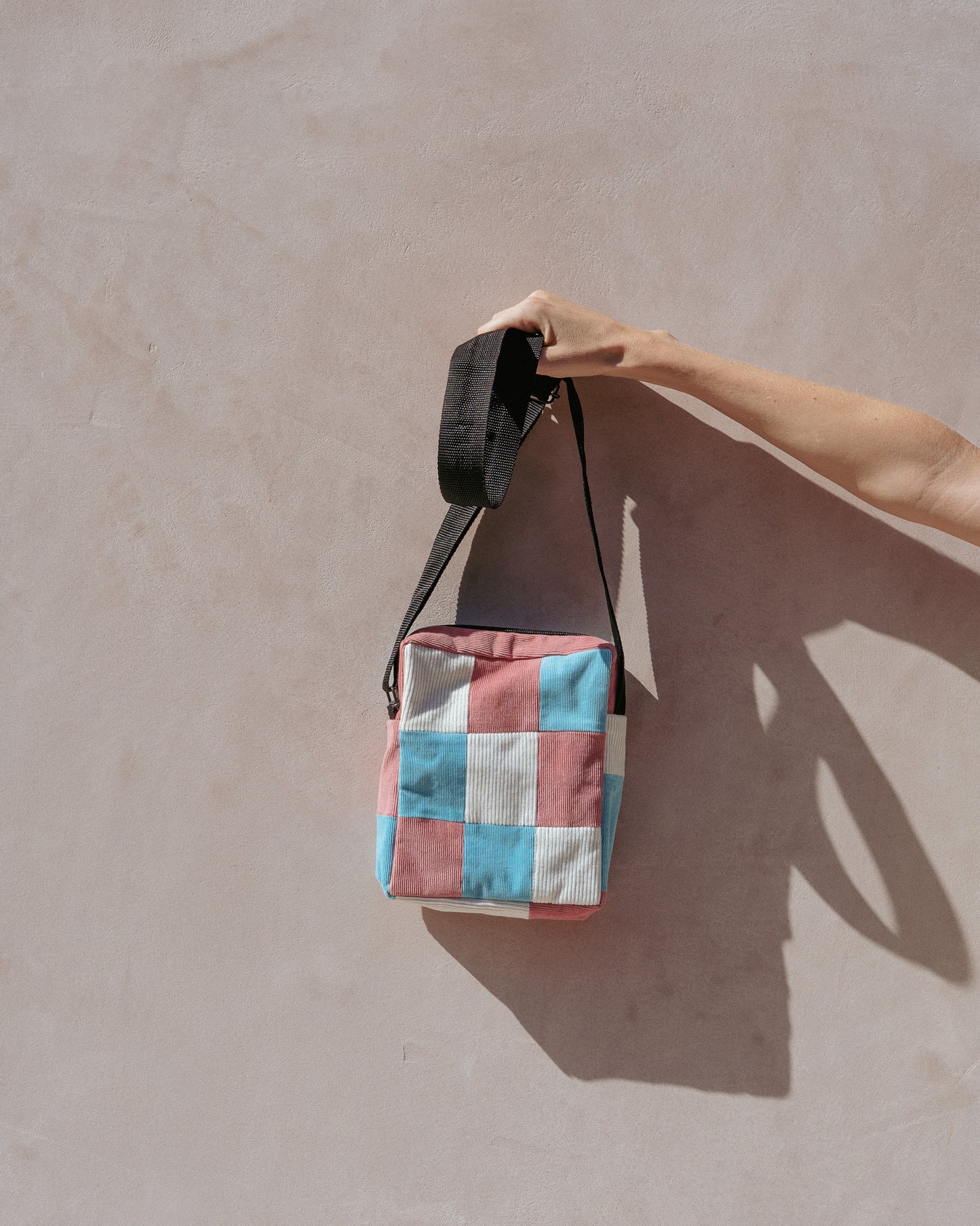 MWILI cross-body bag(turqoiuse+white+pink)
