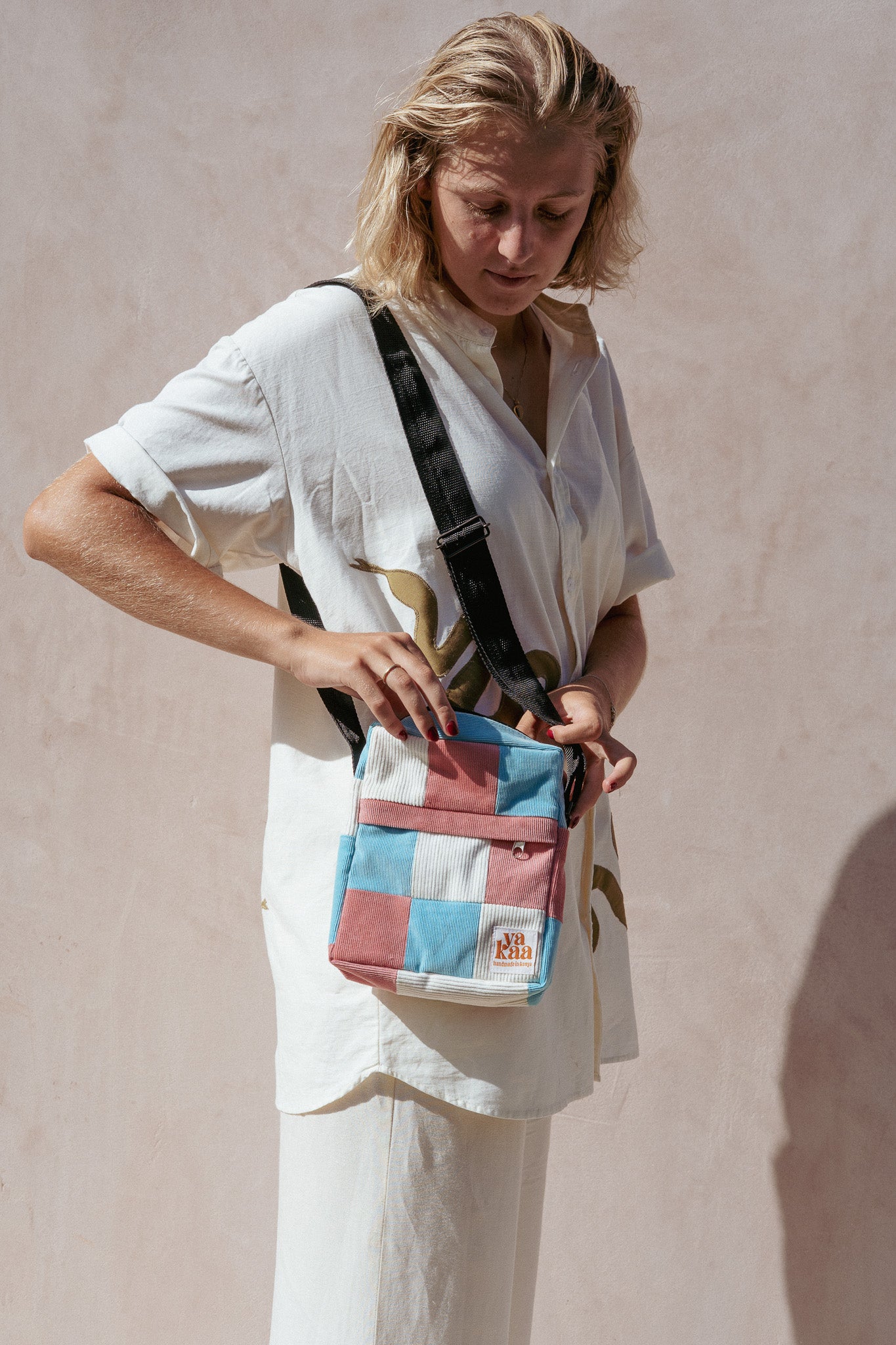 MWILI cross-body bag(turqoiuse+white+pink)