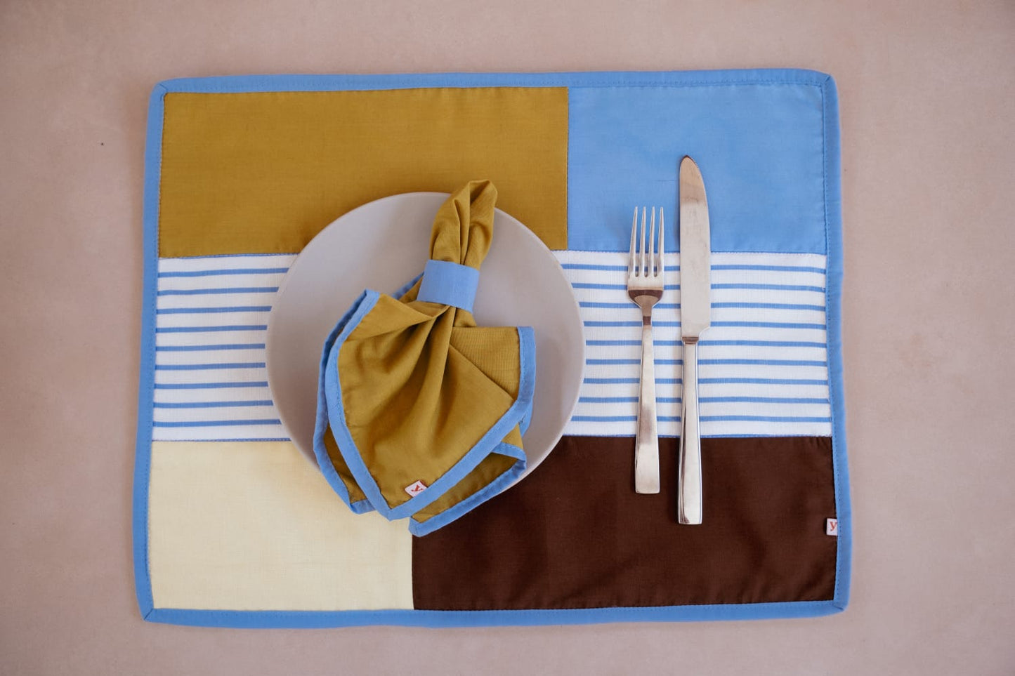 SUNNY DAY napkins (set of 4 mixed)