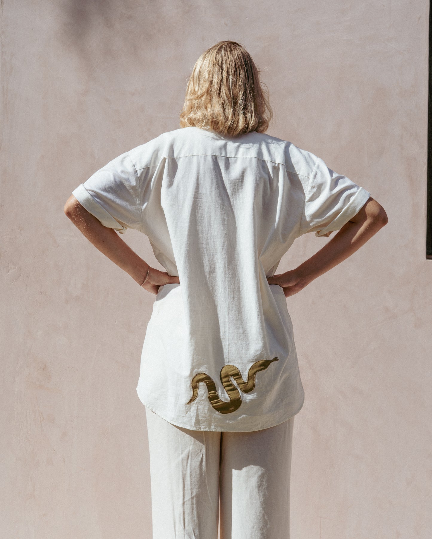 NYOKA shirt (off white + olive green snakes)