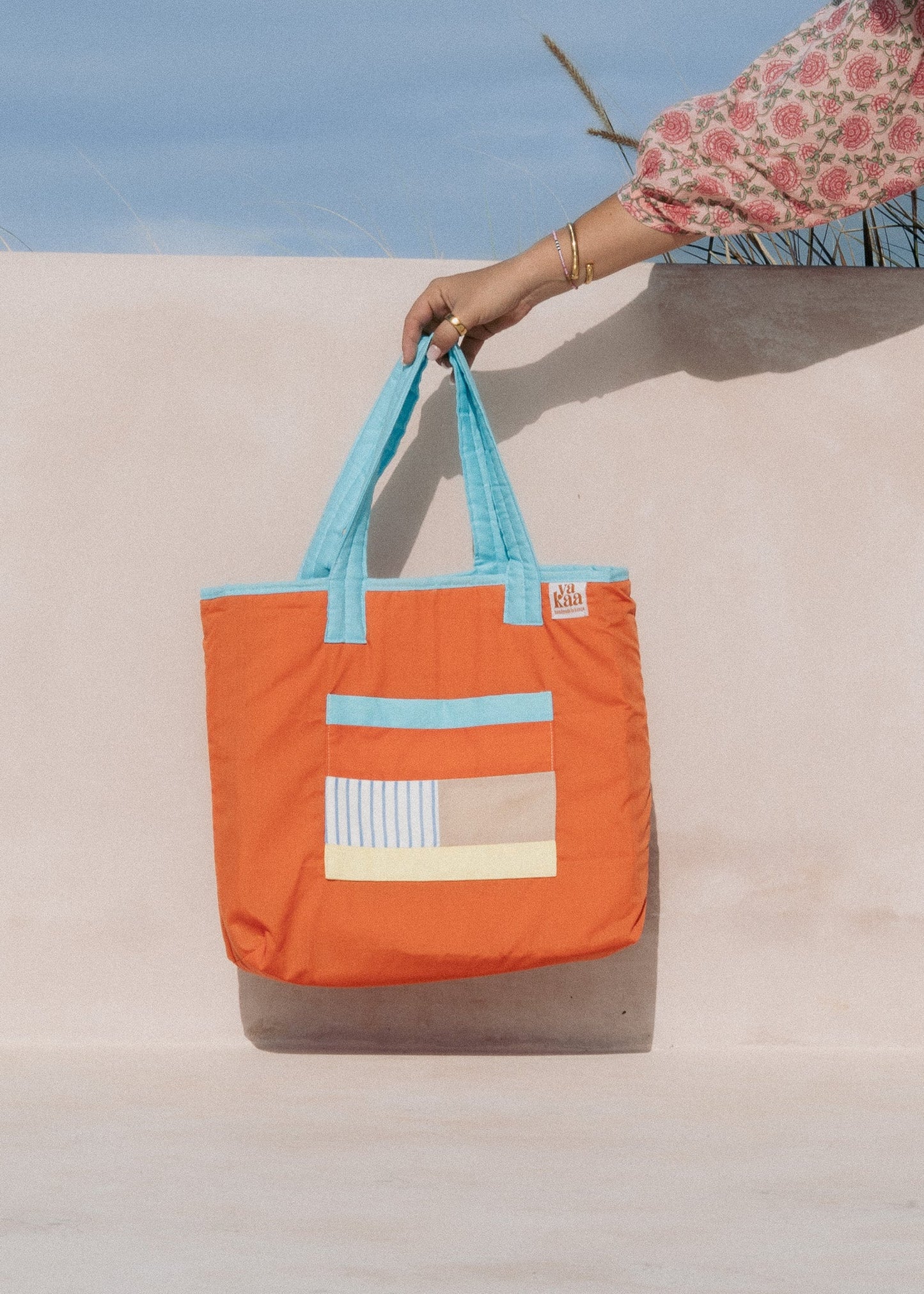 FARAHA reversible tote bag (Orange + Blue)