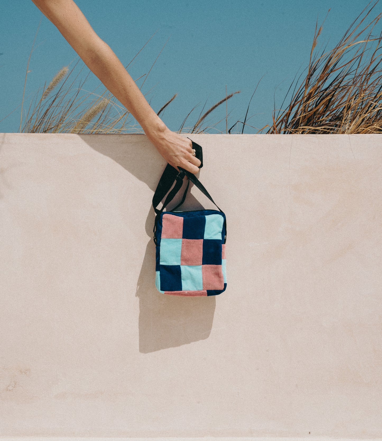 MWILI crossbody bags (pink+blue)