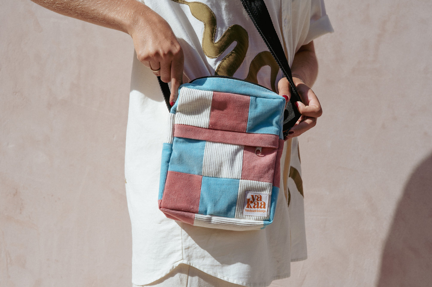 MWILI cross-body bag(turqoiuse+white+pink)