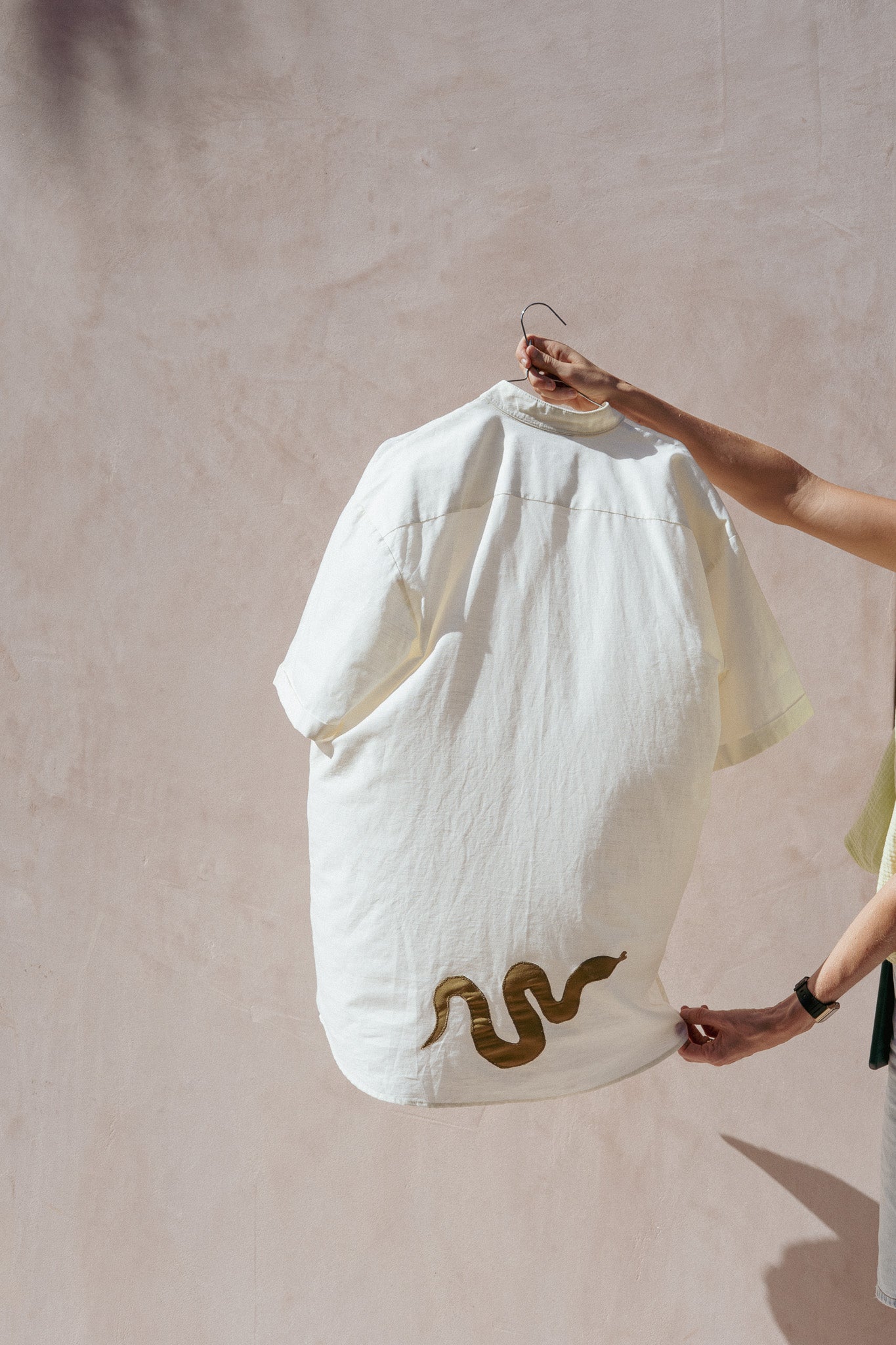 NYOKA shirt (off white + olive green snakes)