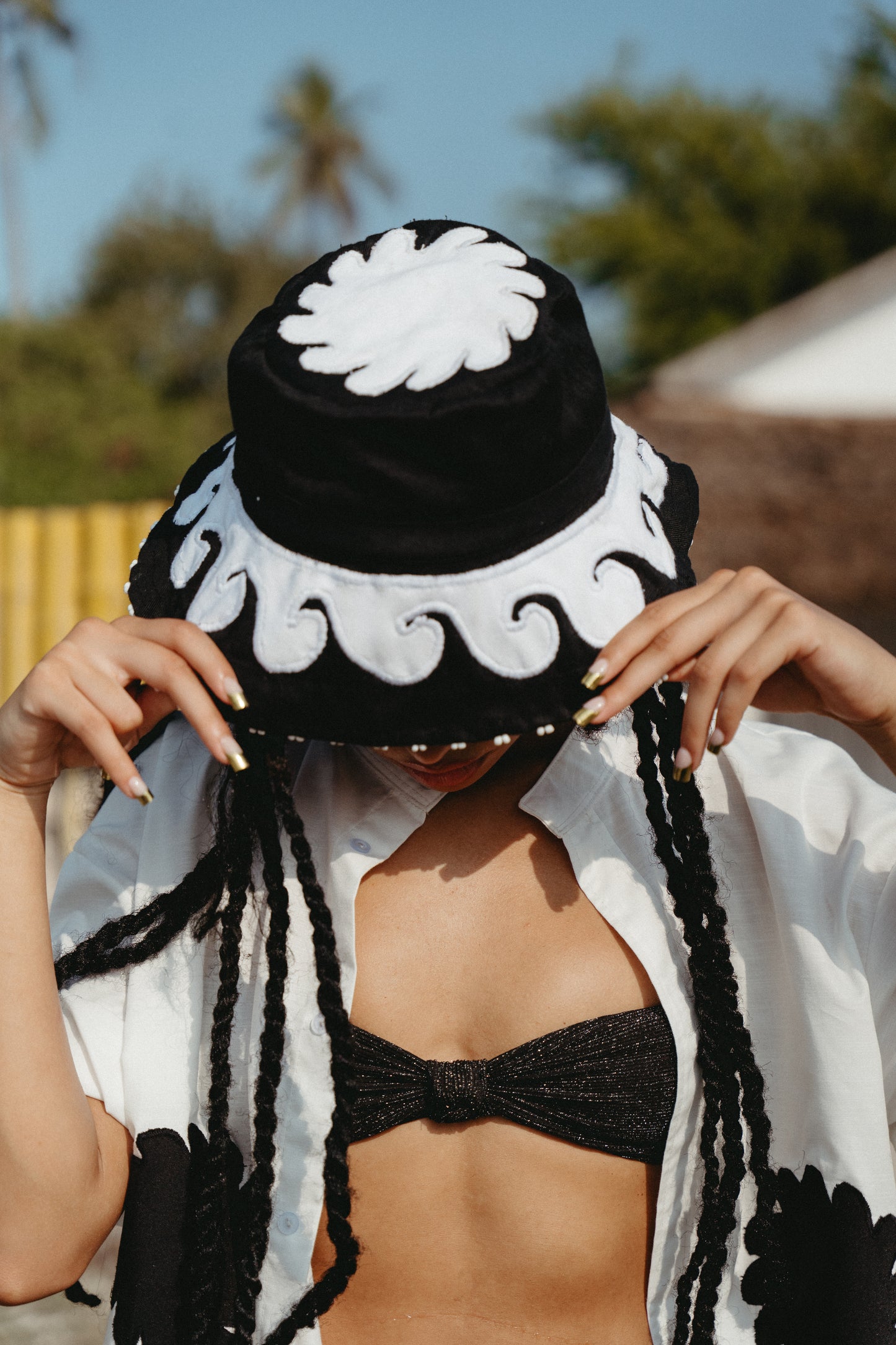 SIKUKUU bucket hat (Black)