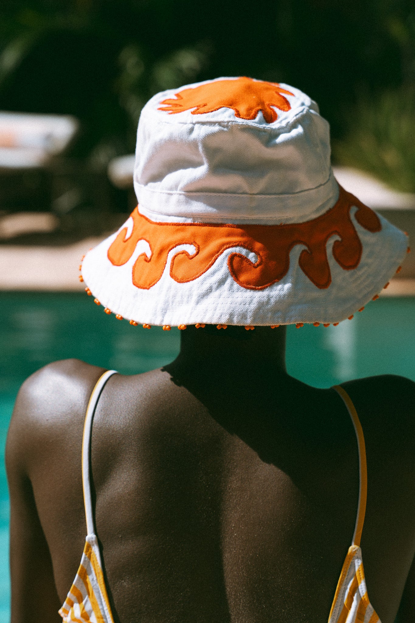 SIKUKUU Bucket hat (White)