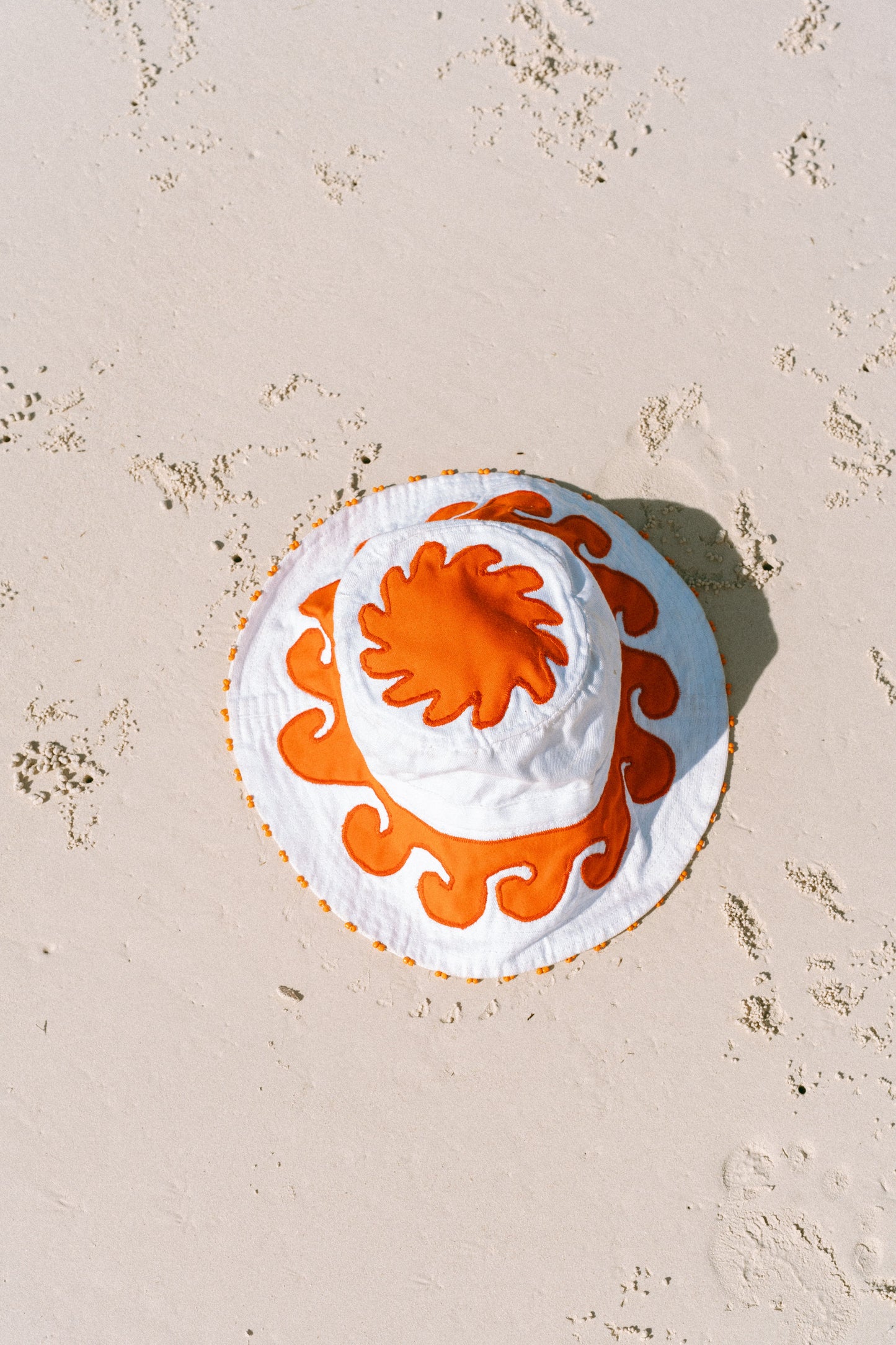SIKUKUU Bucket hat (White)