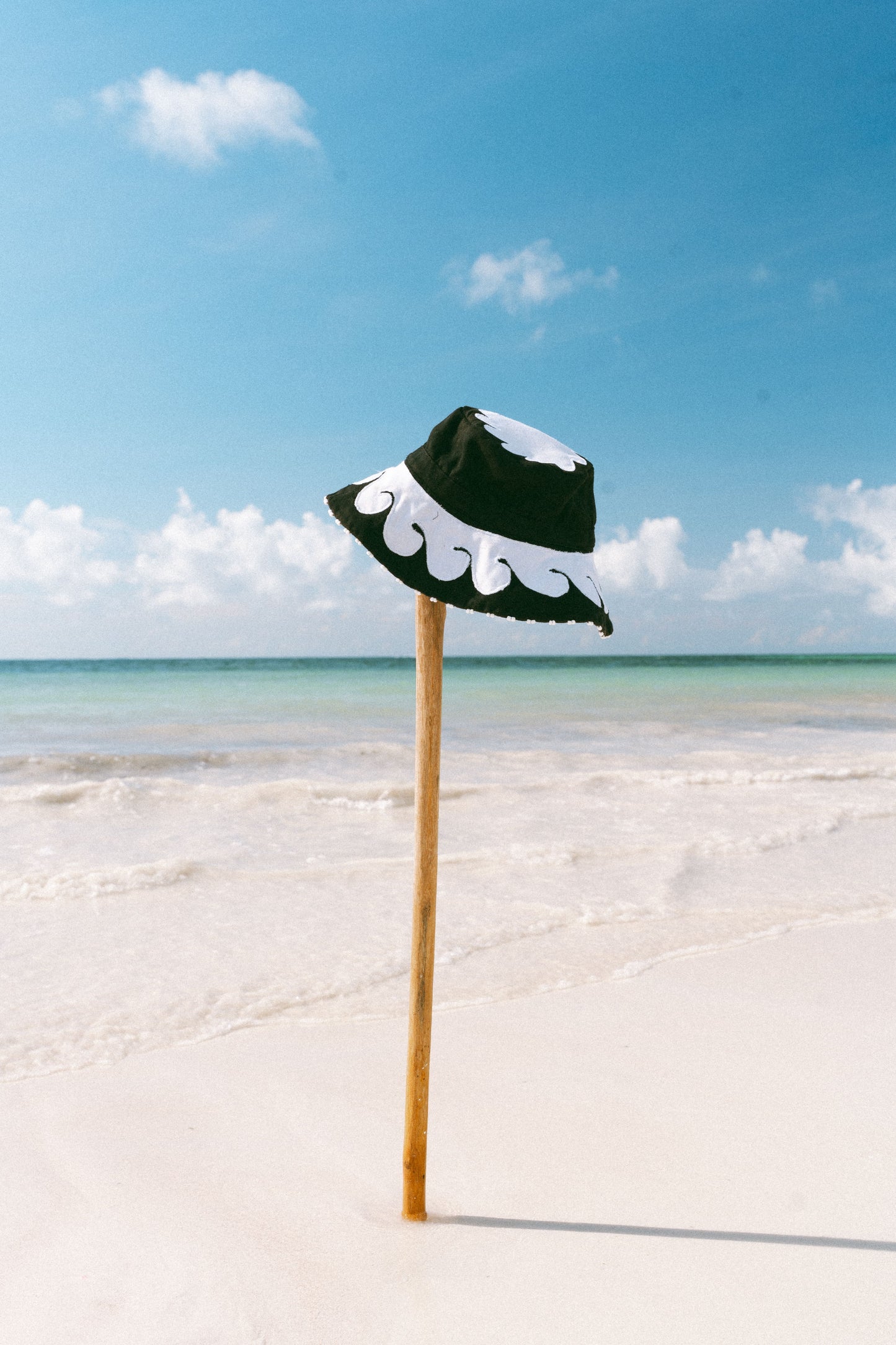SIKUKUU bucket hat (Black)