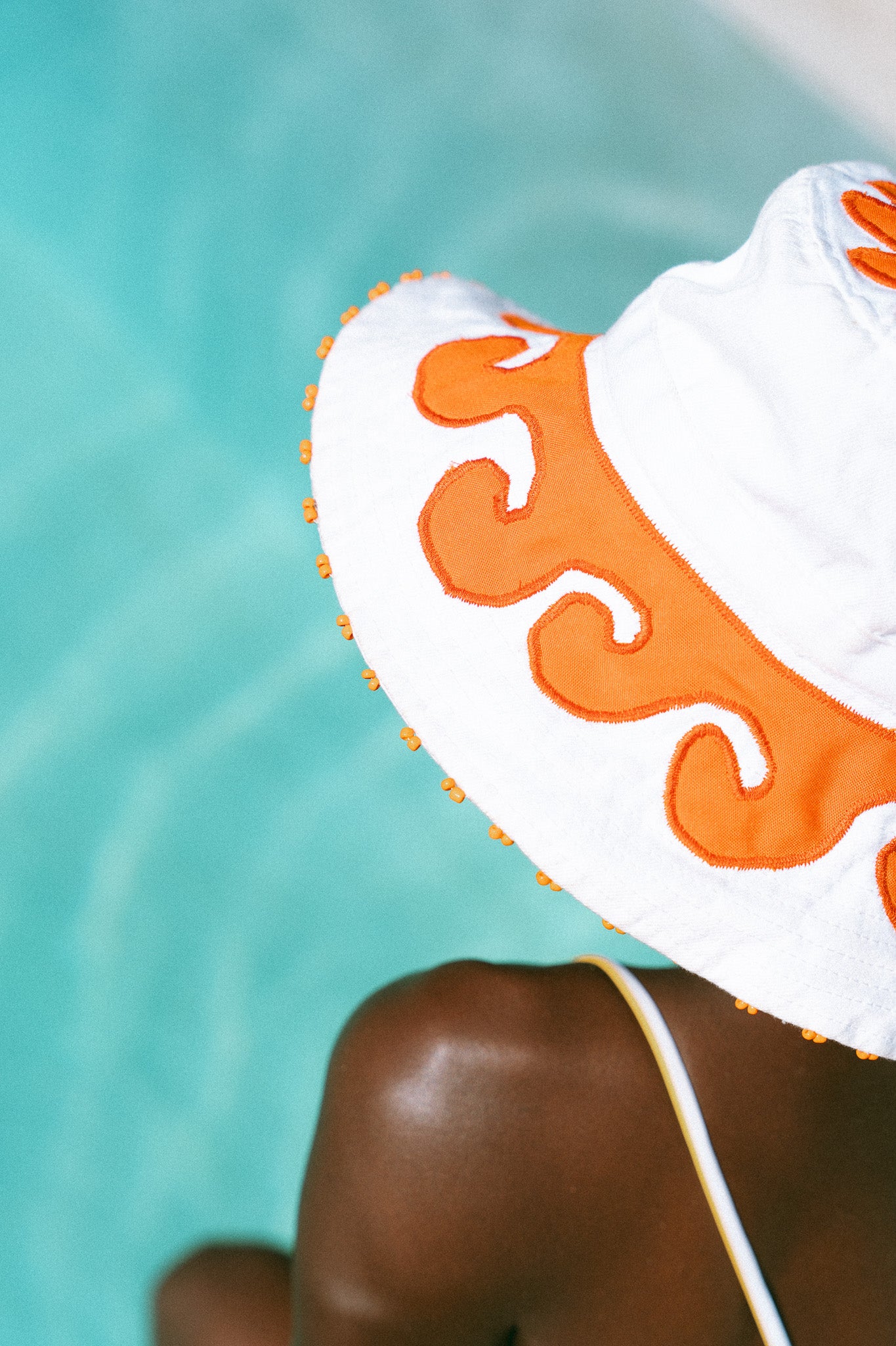 SIKUKUU Bucket hat (White)