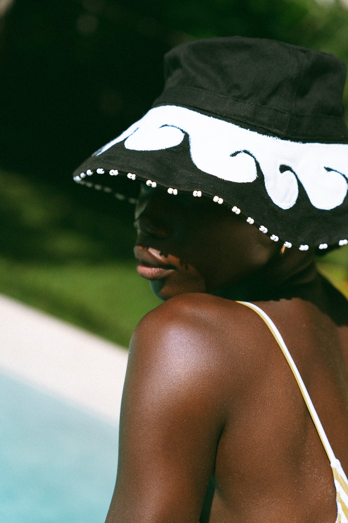 SIKUKUU bucket hat (Black)