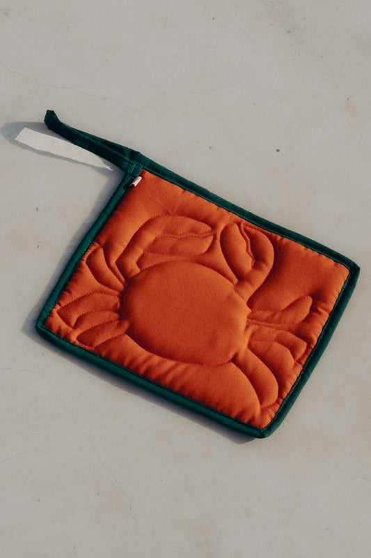 MOTO hot plate rest ( orange crab)