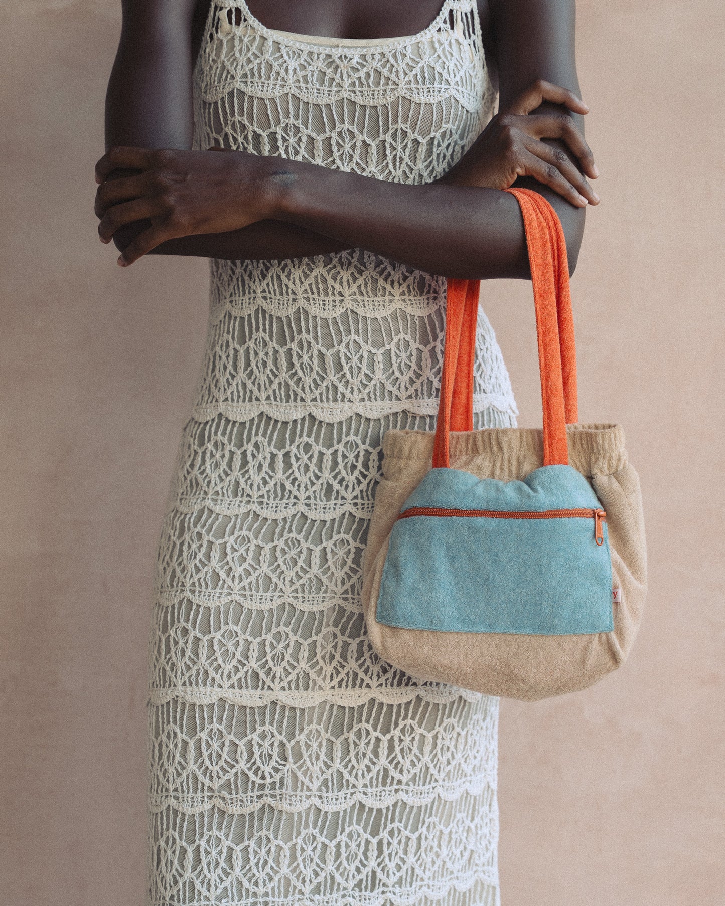 PWANI plush hand bag (Cream + Pale Blue)