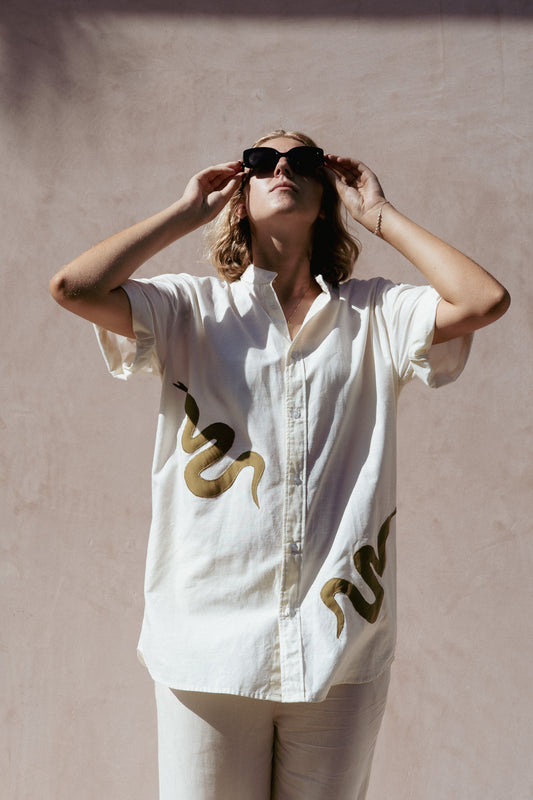 NYOKA shirt (off white + olive green snakes)