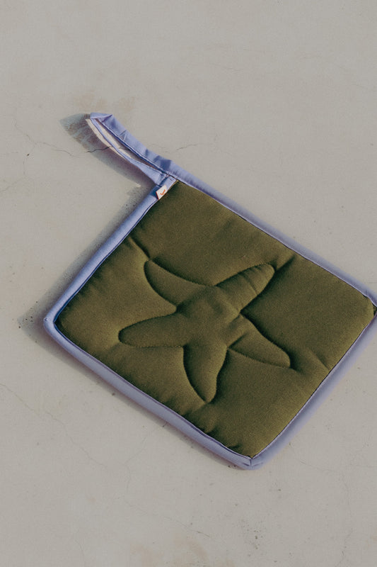 MOTO hot plate rest ( khaki green starfish)