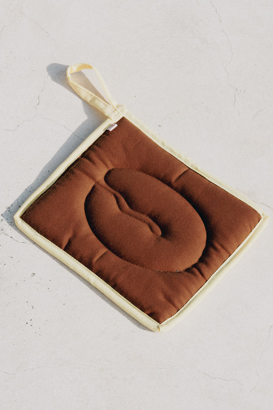MOTO hot plate rest (brown crab claw)