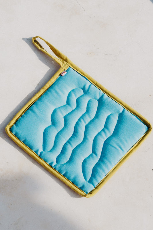 MOTO hot plate rest (blue turquoise waves)