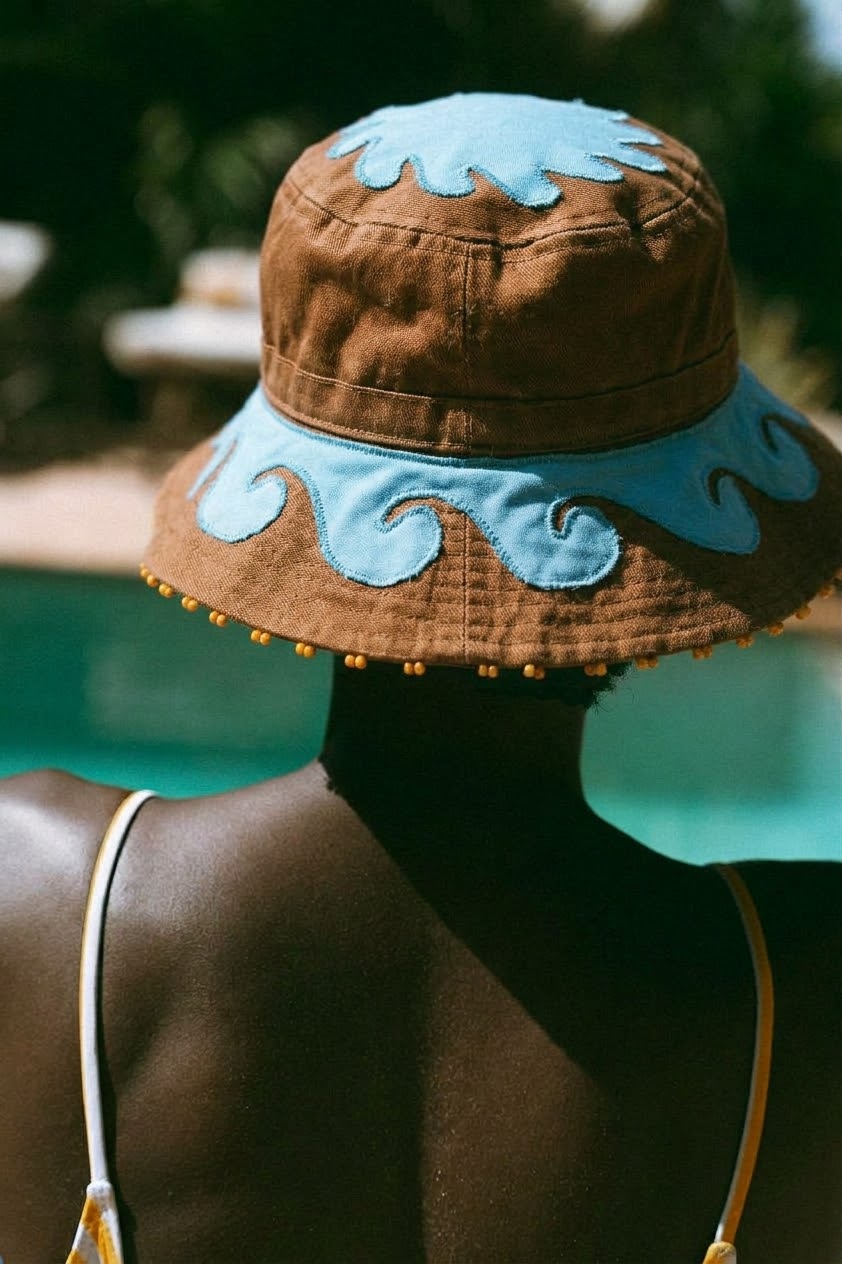 SIKUKUU Bucket hat (Brown + Turquoise)